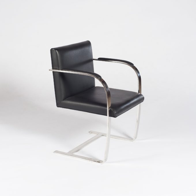 alt=“Brno Chair - Flat Bar - Ludwig Mies van der Rohe“