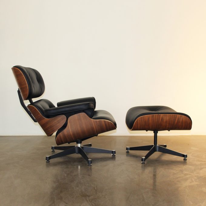 alt=“Křeslo Eames Lounge Chair, black - Charles, Ray Eames“